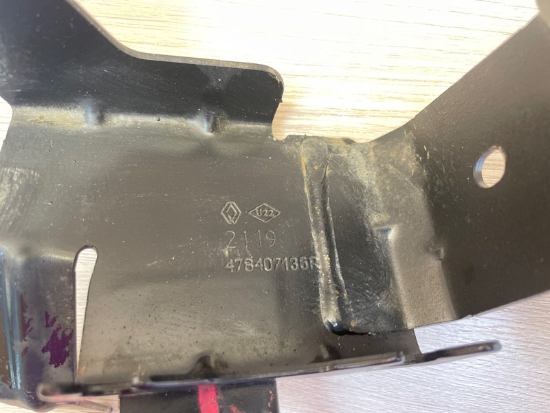 Кронштейн блока ABS