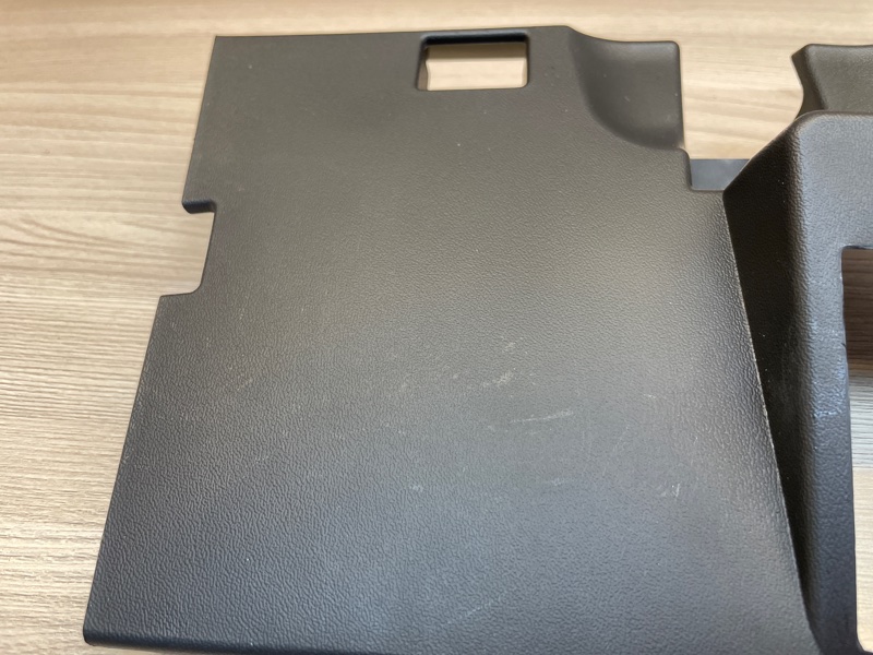 Крышка бардачка