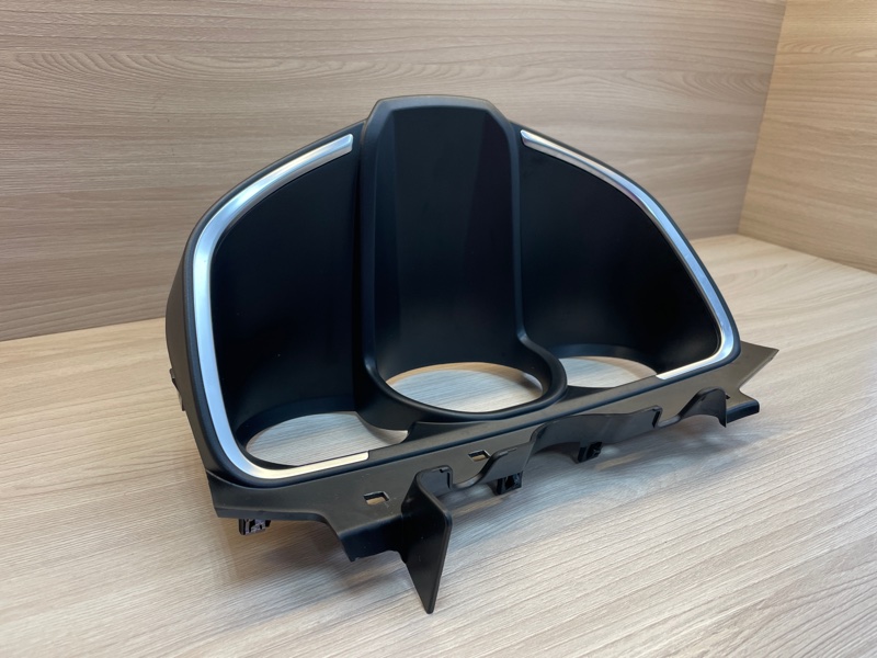 Козырек щитка приборов