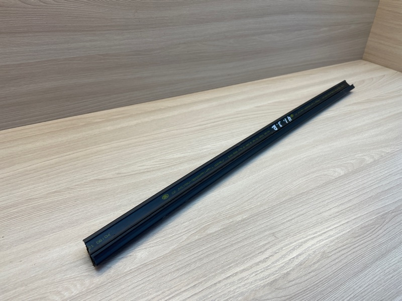 Уплотнитель стекла двери внутренний