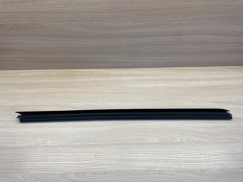 Уплотнитель стекла двери внутренний