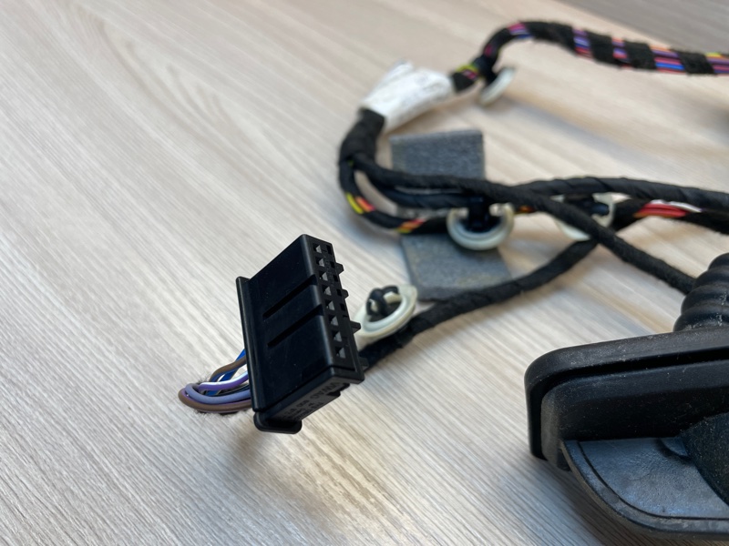 Проводка двери