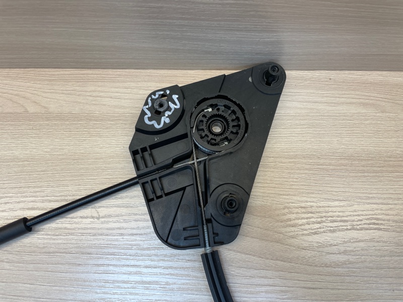 Трапеция стеклоподъемника