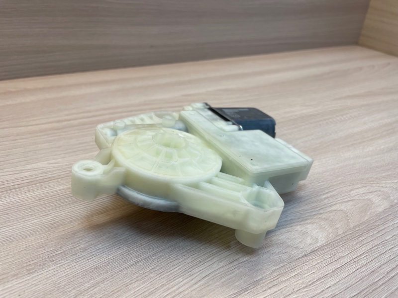 Мотор стеклоподъемника