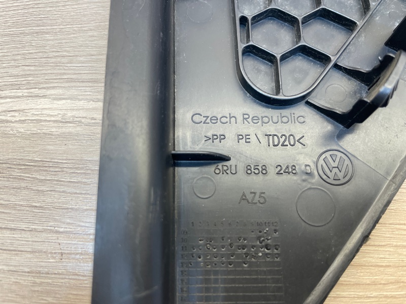 Накладка торпедо