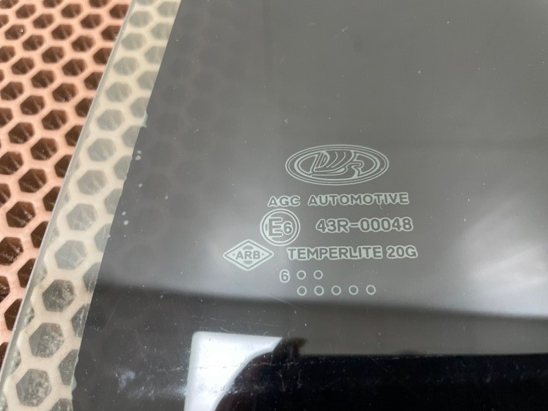 Стекло двери