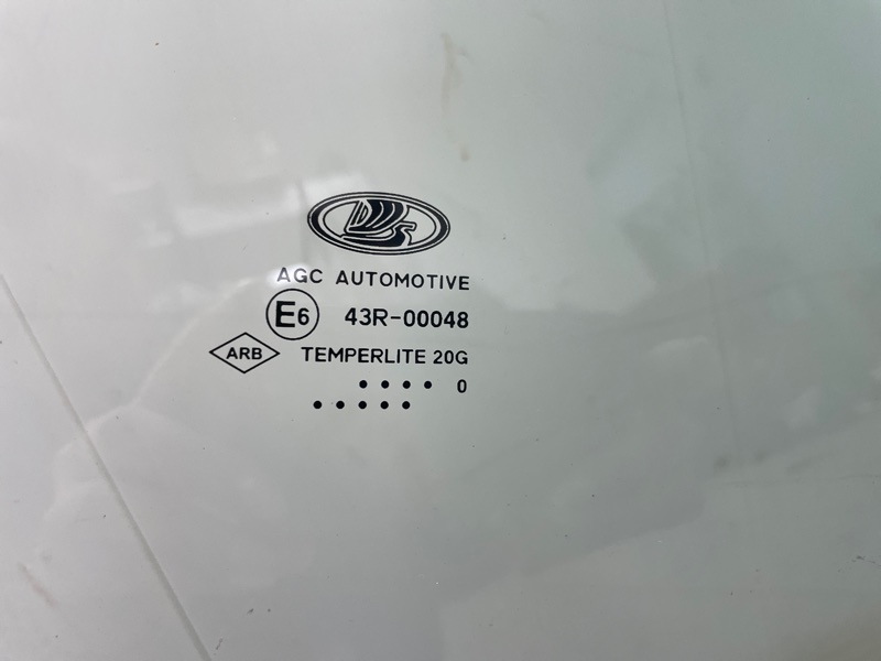 Стекло двери