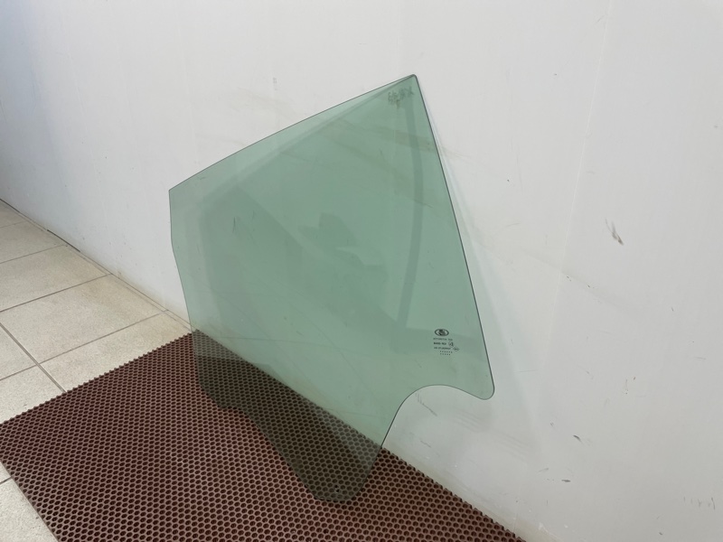 Стекло двери