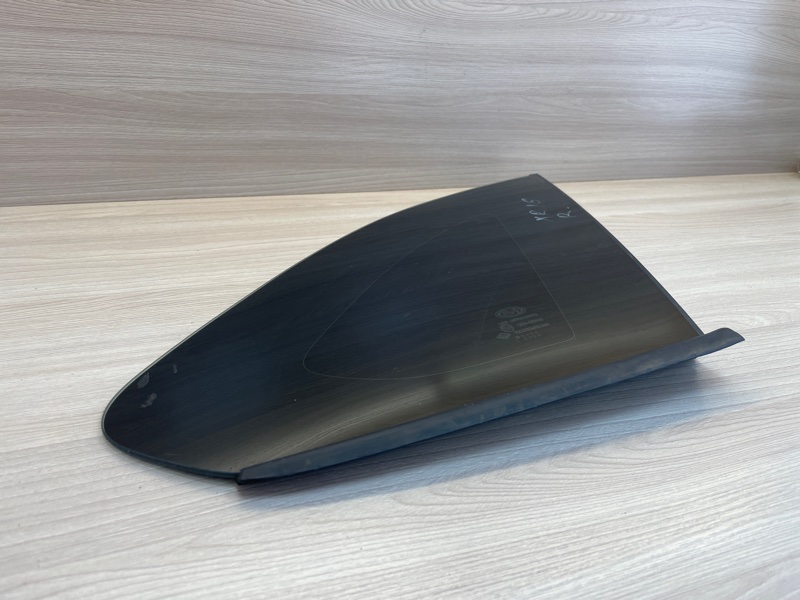 Форточка кузова