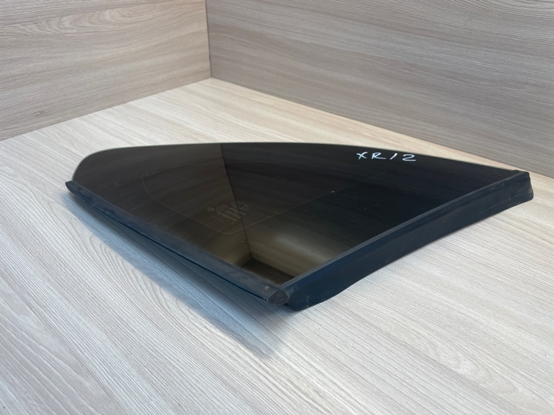 Форточка кузова