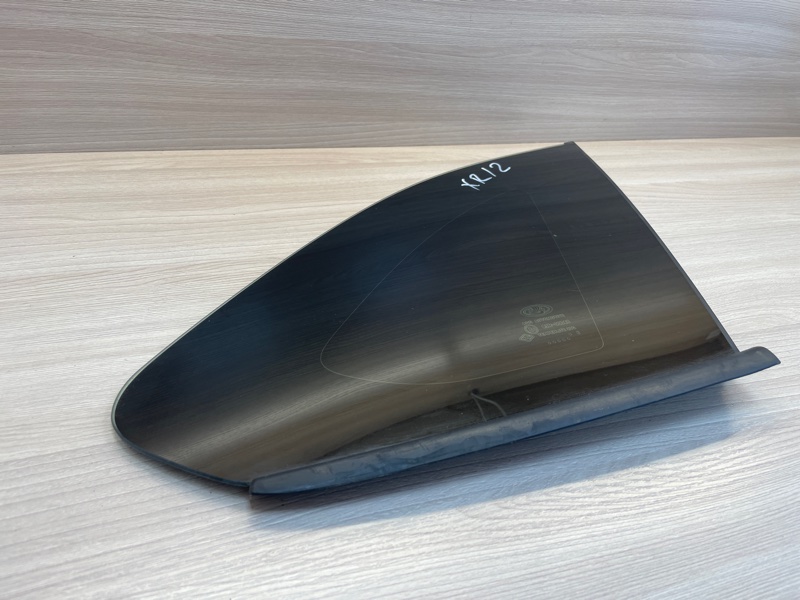 Форточка кузова