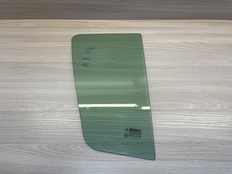 Форточка двери