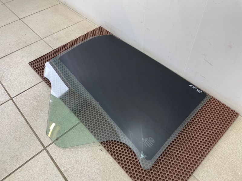 Стекло двери