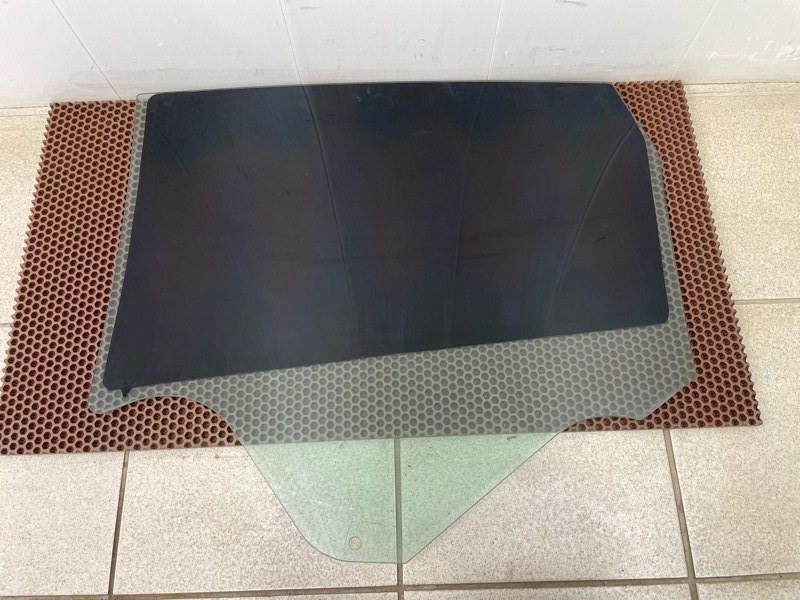 Стекло двери