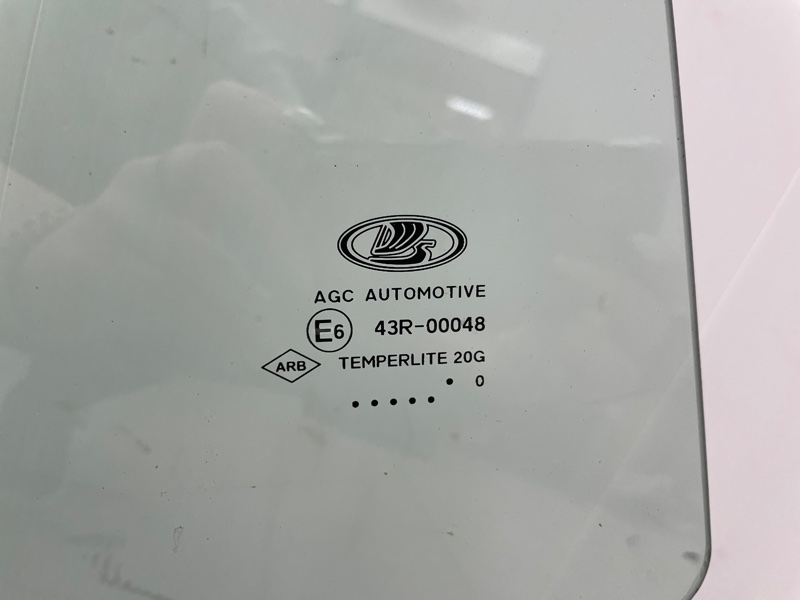 Стекло двери