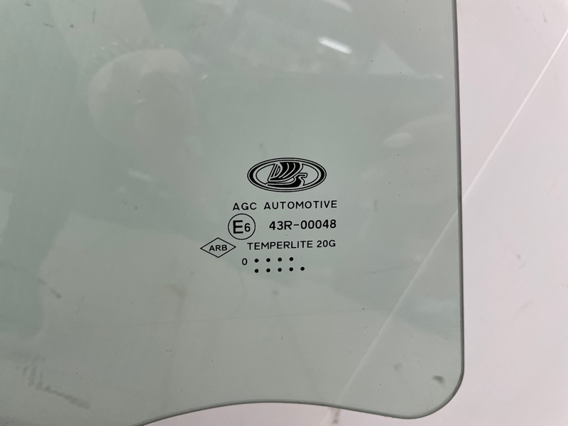 Стекло двери