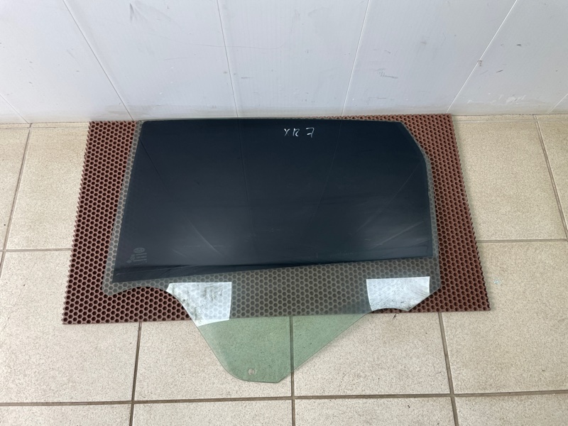 Стекло двери