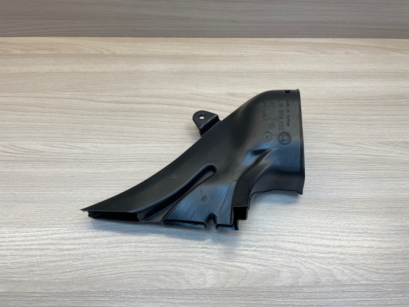 Воздуховод салона