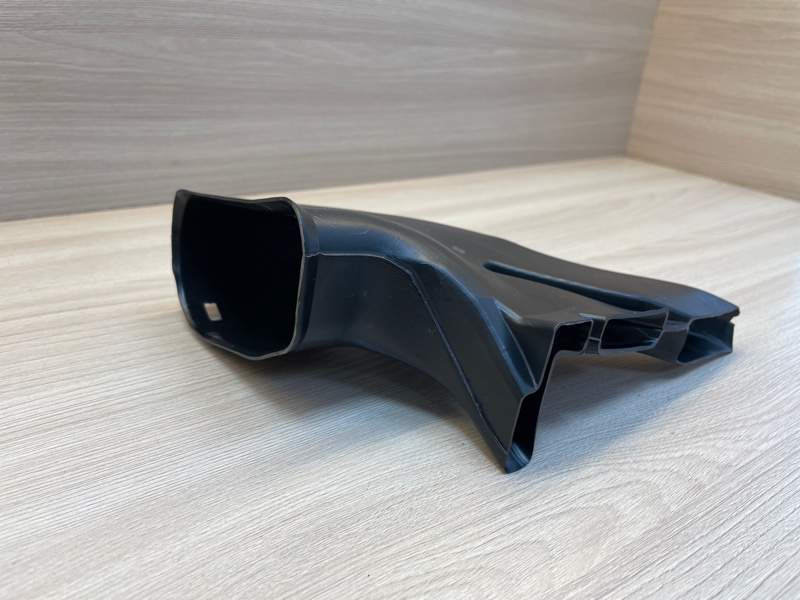 Воздуховод салона