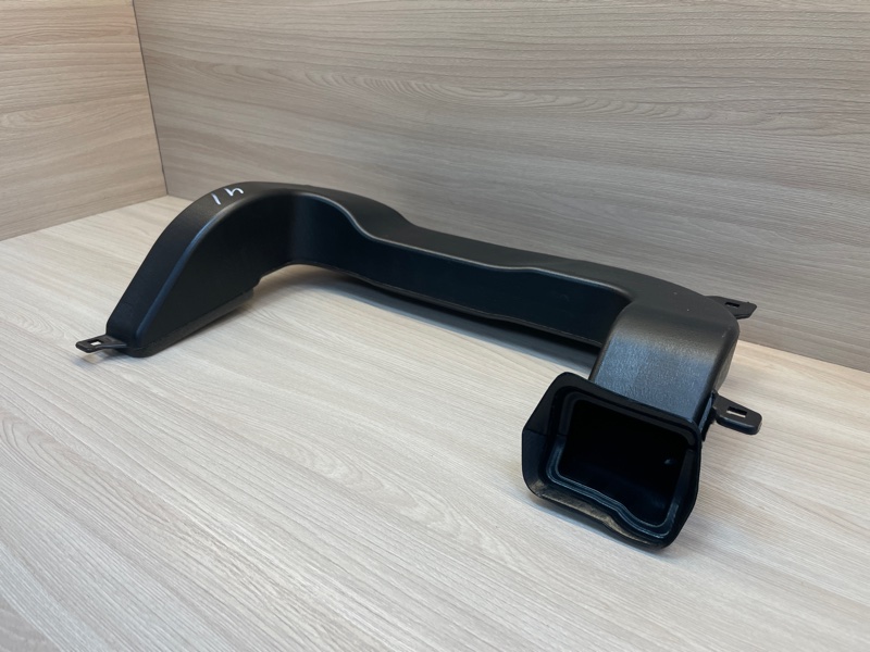 Воздуховод салона