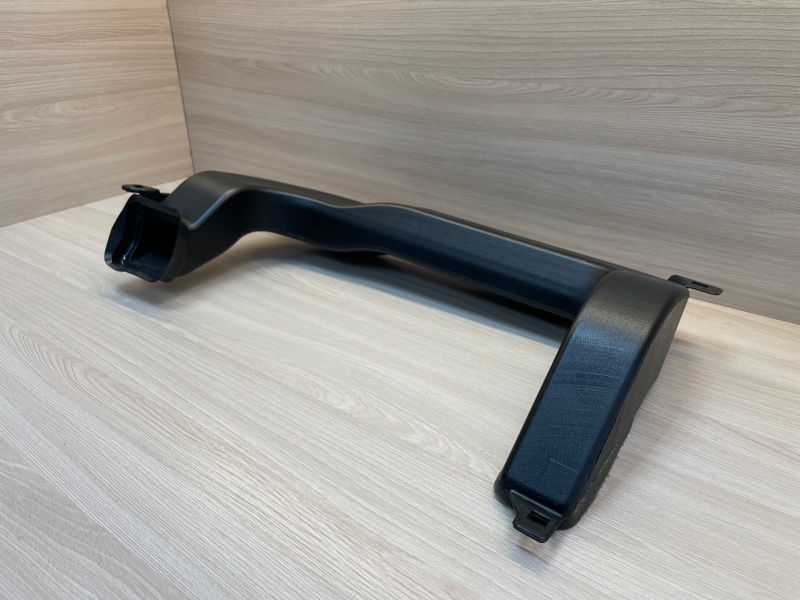 Воздуховод салона