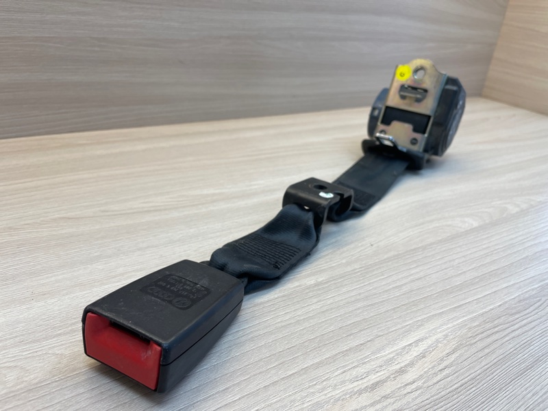 Ремень безопасности