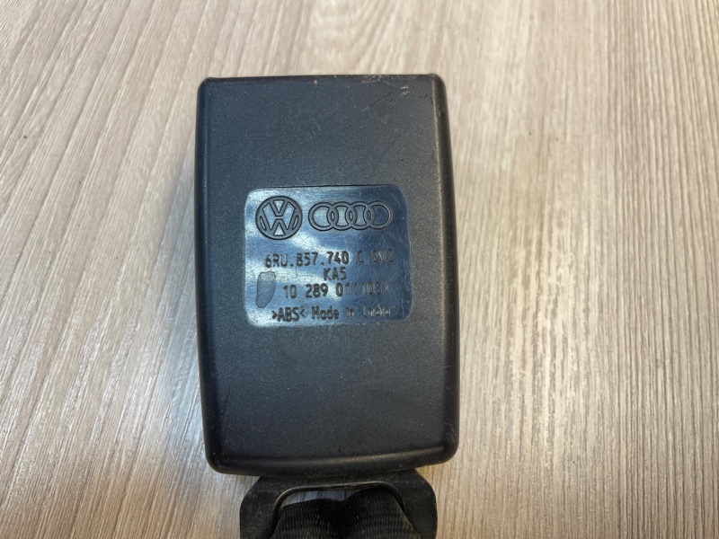 Ремень безопасности