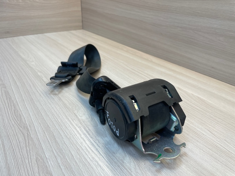 Ремень безопасности