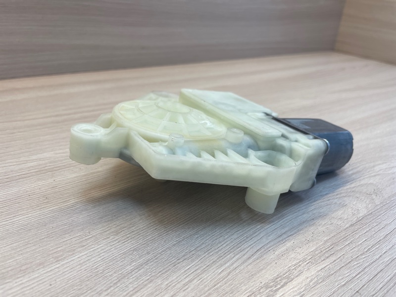 Мотор стеклоподъемника