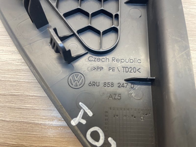 Накладка торпедо