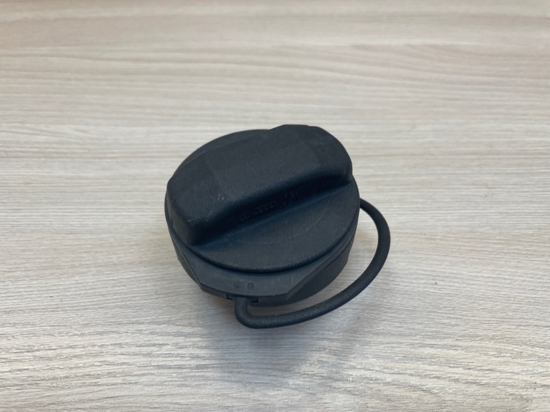 Крышка топливного бака