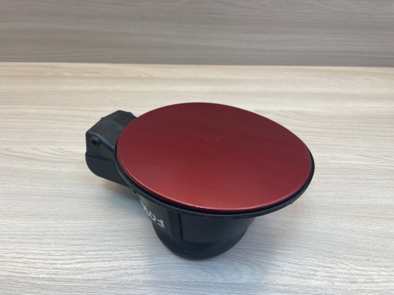 Лючок бензобака