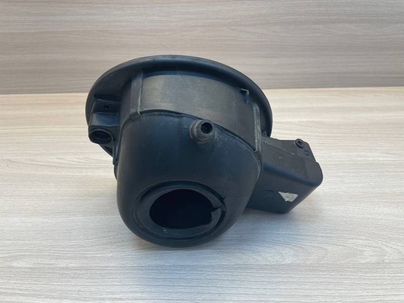 Лючок бензобака