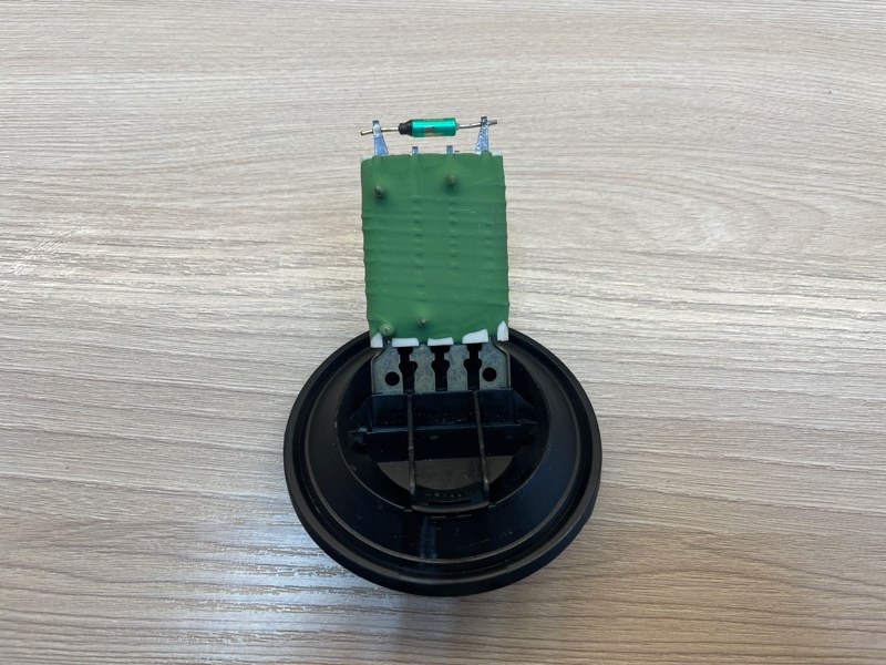 Резистор отопителя