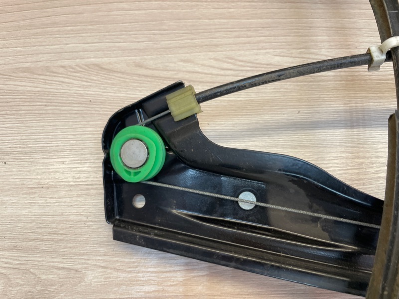 Трапеция стеклоподъемника