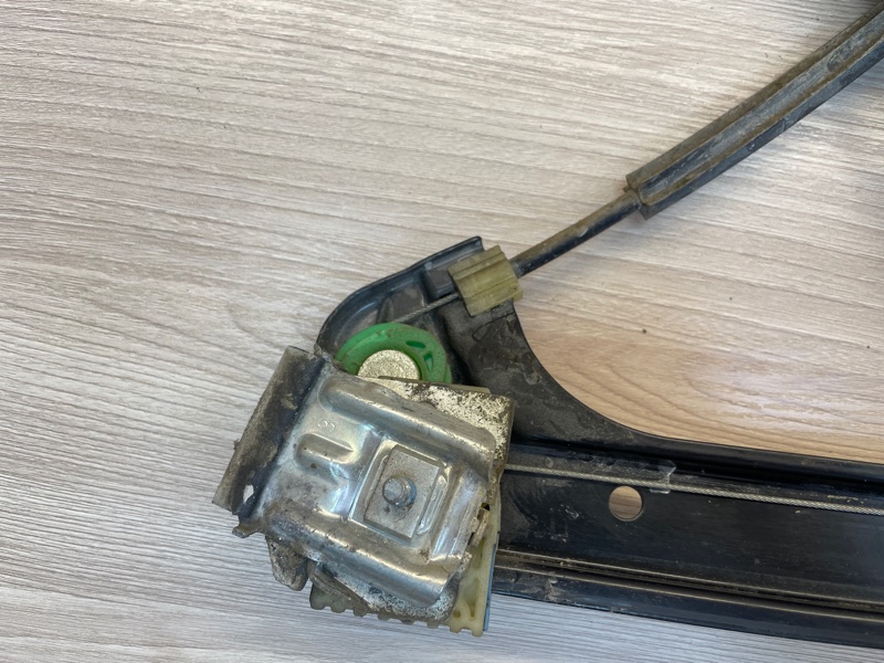 Трапеция     стеклоподъемника