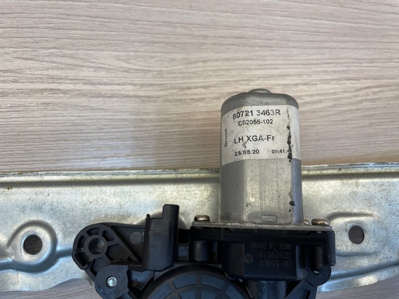 Стеклоподъемник    двери