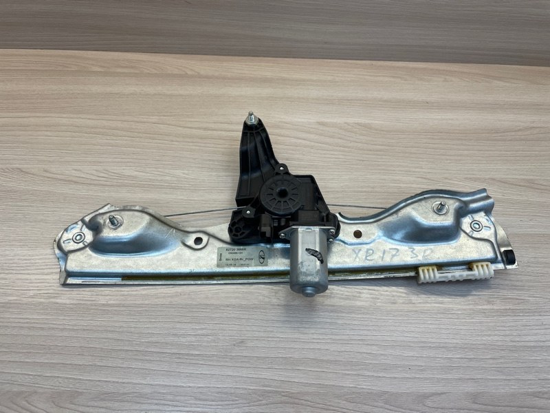 Стеклоподъемник    двери