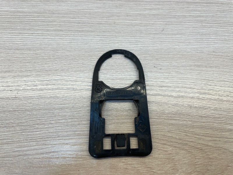 Прокладка ручки двери