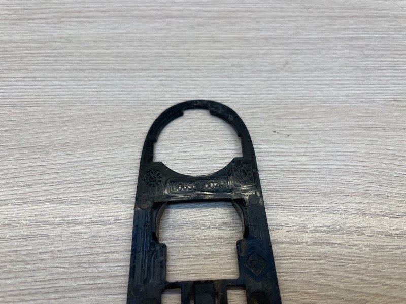 Прокладка ручки двери