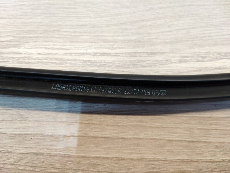 Уплотнитель двери