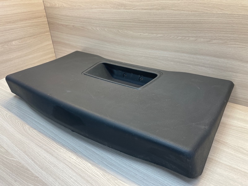 Обшивка двери багажника