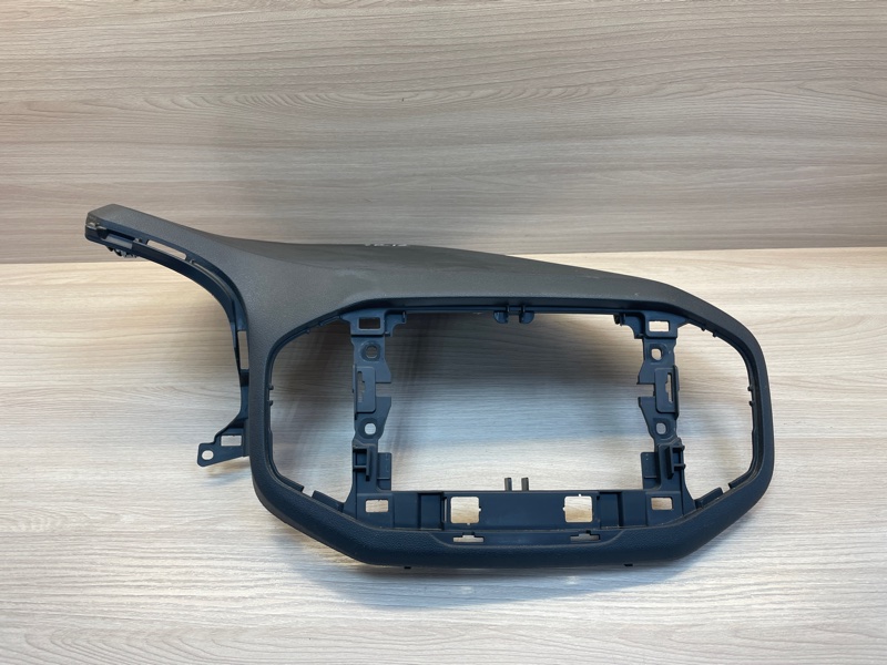 Верхняя накладка торпедо