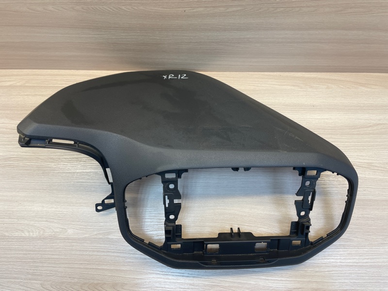 Верхняя накладка торпедо