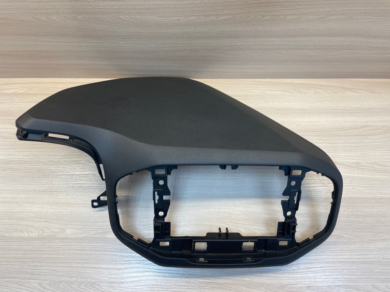 Верхняя накладка торпедо