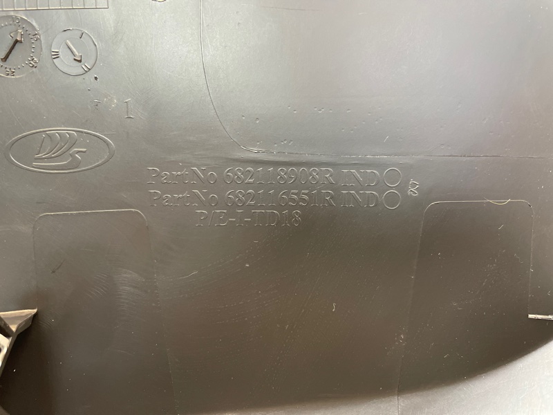 Верхняя накладка торпедо