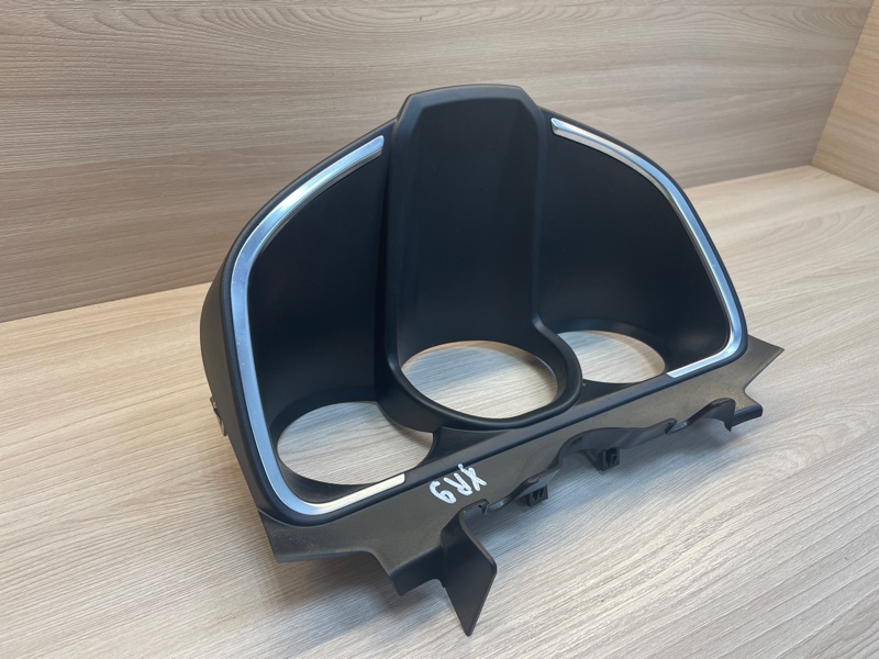 Козырек щитка приборов