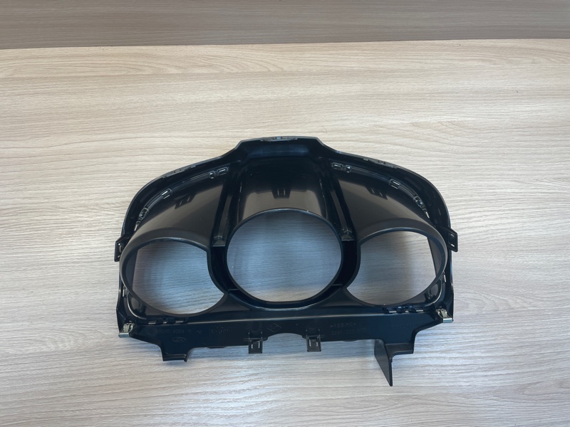 Козырек щитка приборов