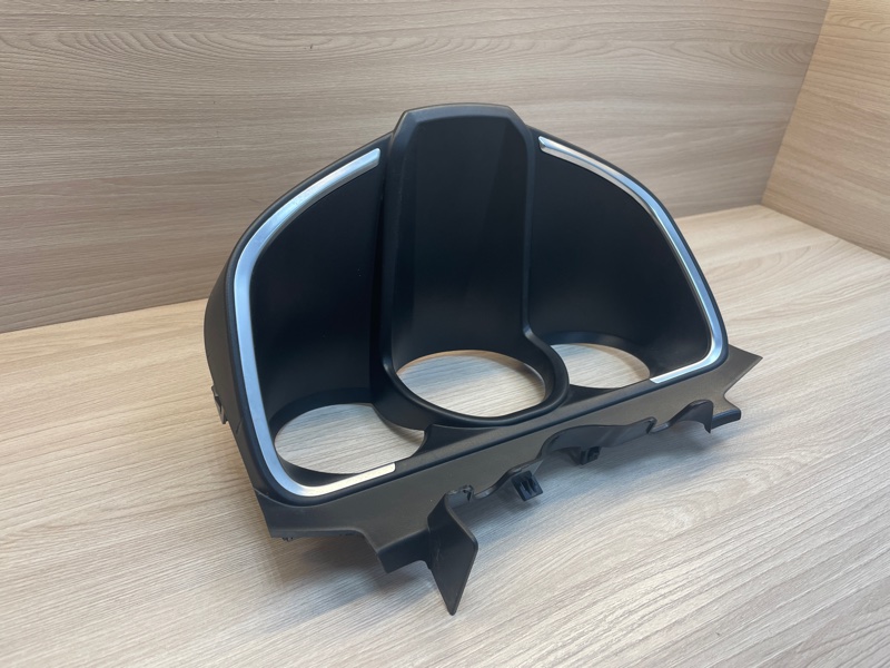 Козырек щитка приборов