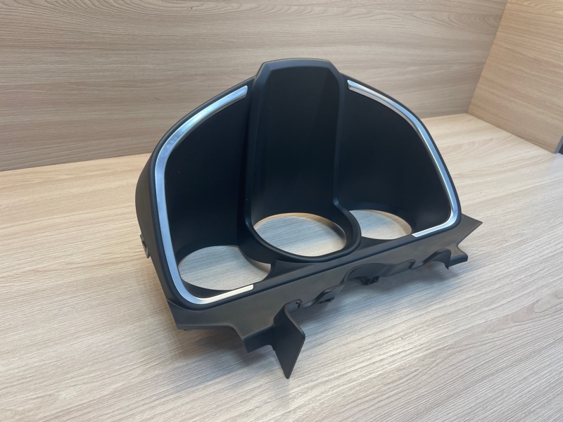 Козырек щитка приборов